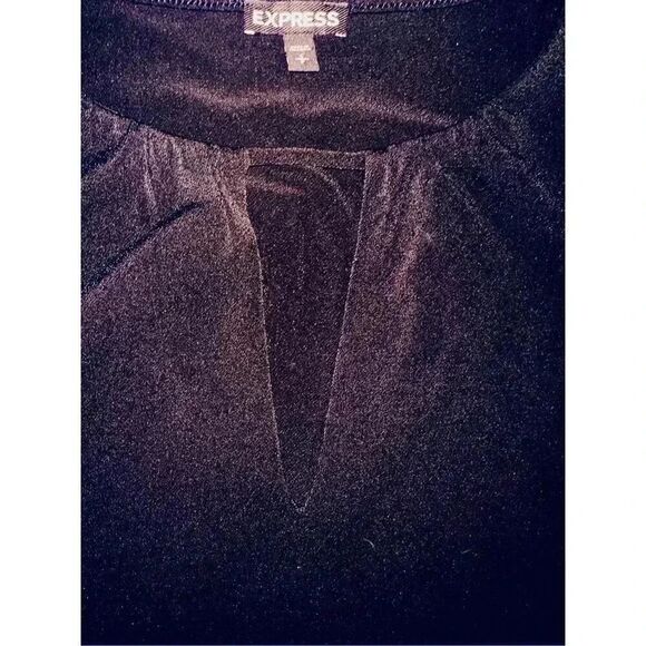 Express Sleeveless Top - Picture 13 of 13